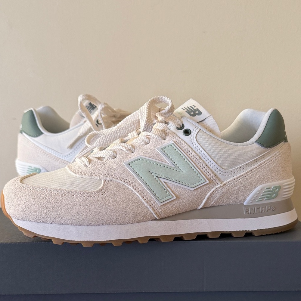 New Balance 574 White and Green Classics